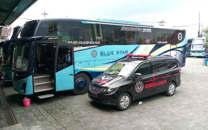 Ambulance dalam aksi